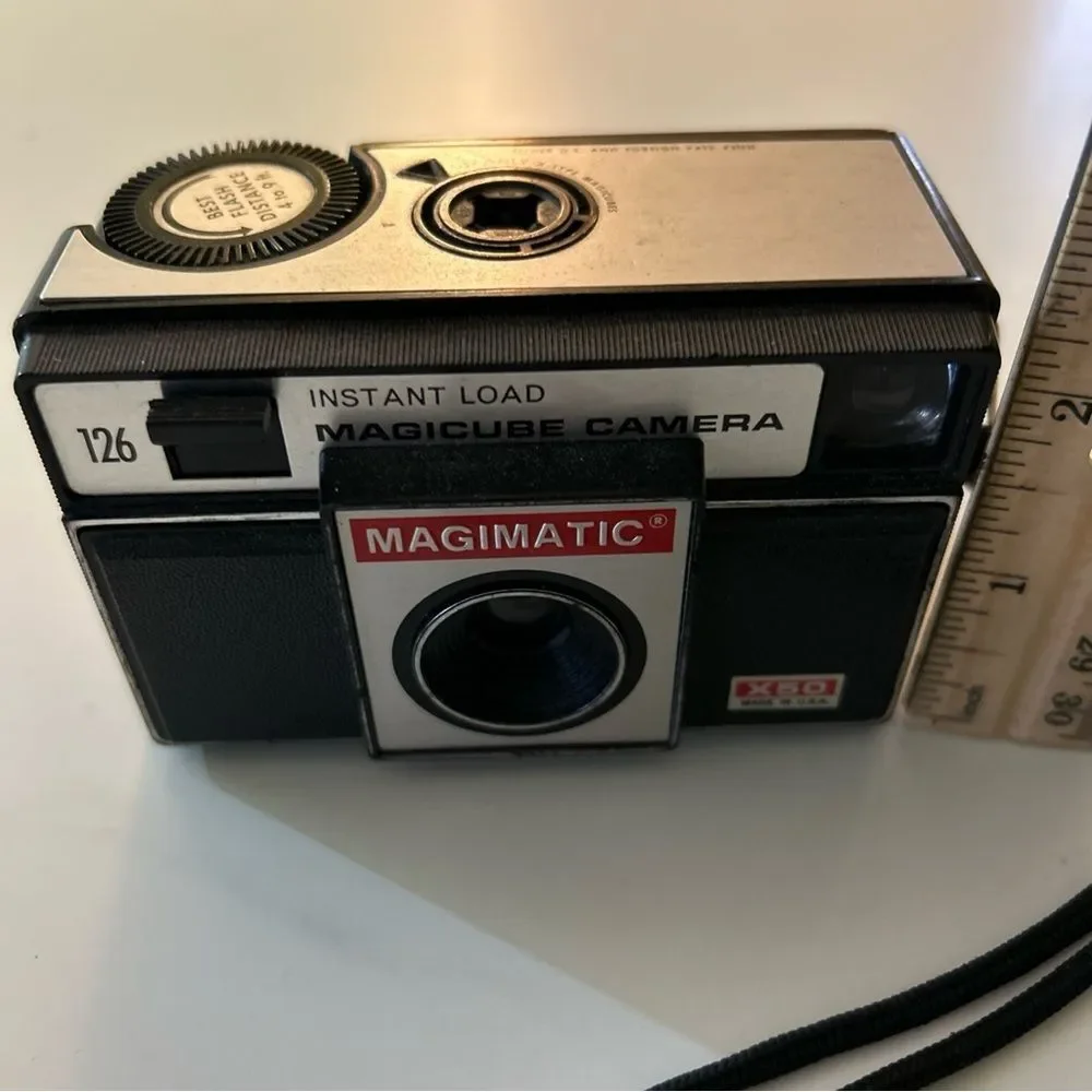 Magicube X-50 Instant Load Camera - Black
